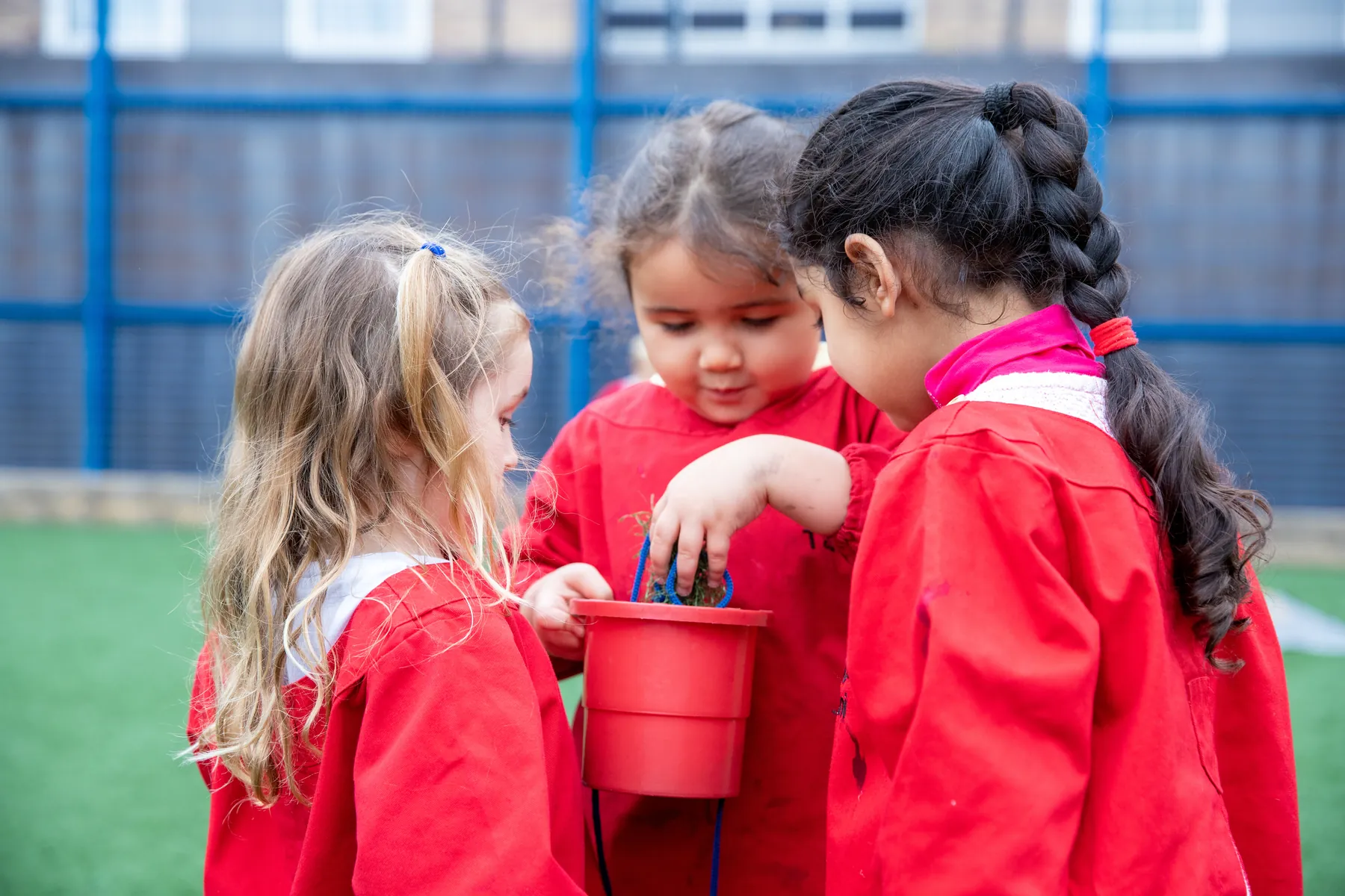 Welcoming your child to nursery: a gentle first term
